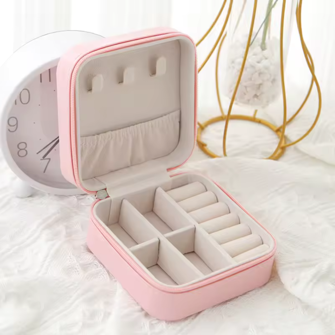 FREE Mini Jewellery Organizer Travelcase