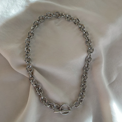 Women’s Chunky Chain Necklace | Toggle Clasp