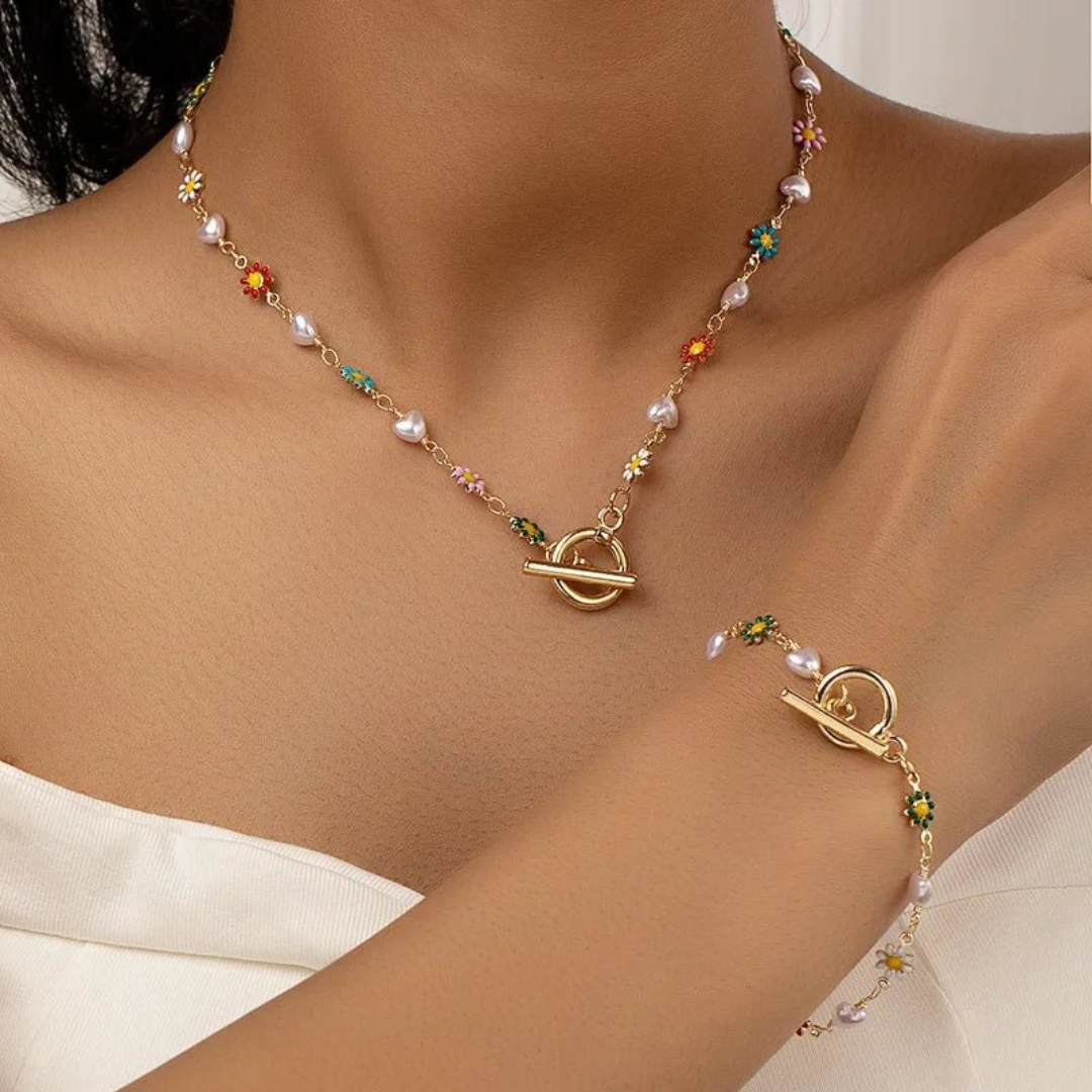 Women’s Floral Pearl Necklace and Bracelet Set