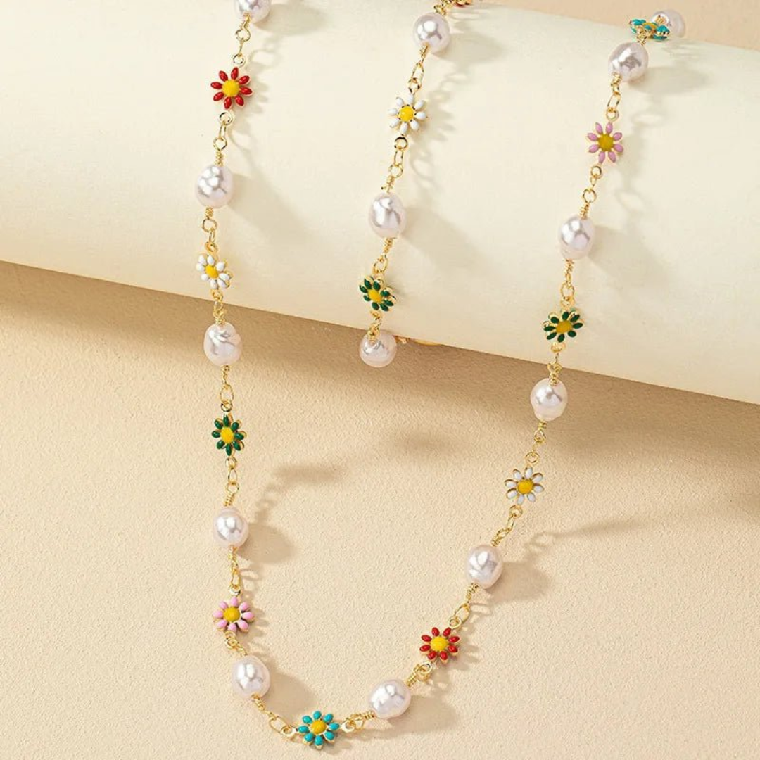 Women’s Floral Pearl Necklace and Bracelet Set
