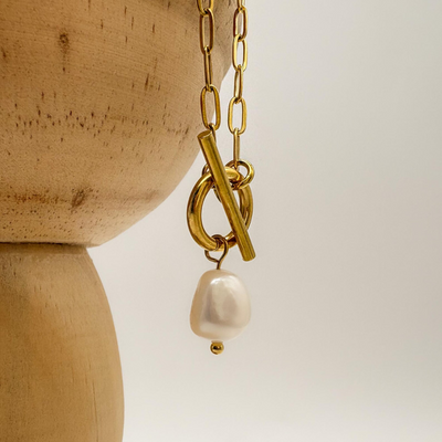 Women's Freshwater Pearl Toggle Necklace | Stainless Steel