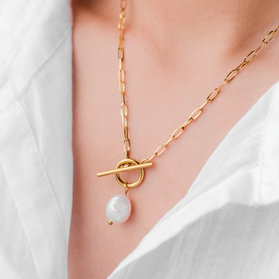 Women’s Freshwater Pearl Necklace