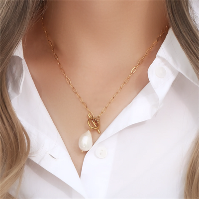 Women’s Freshwater Pearl Necklace