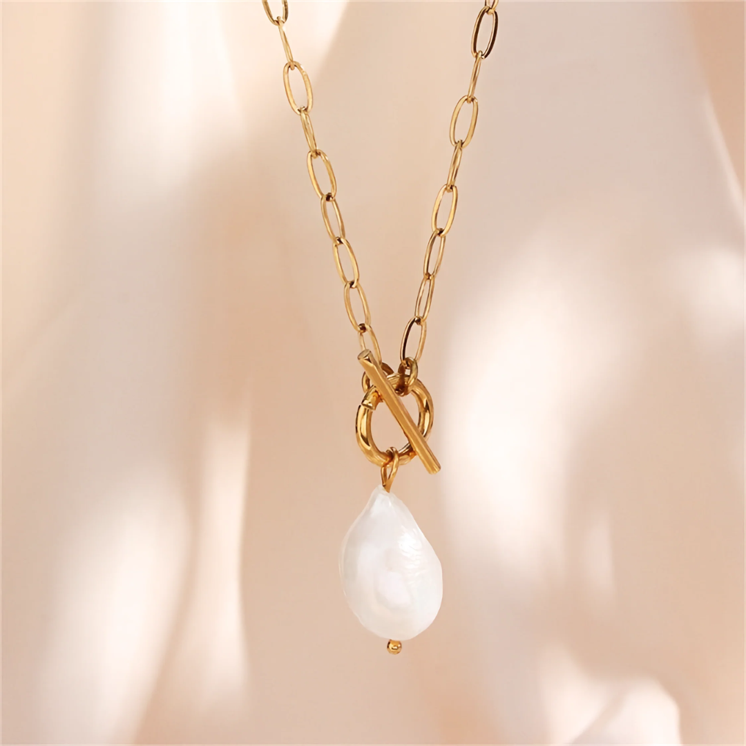 Women’s Freshwater Pearl Necklace