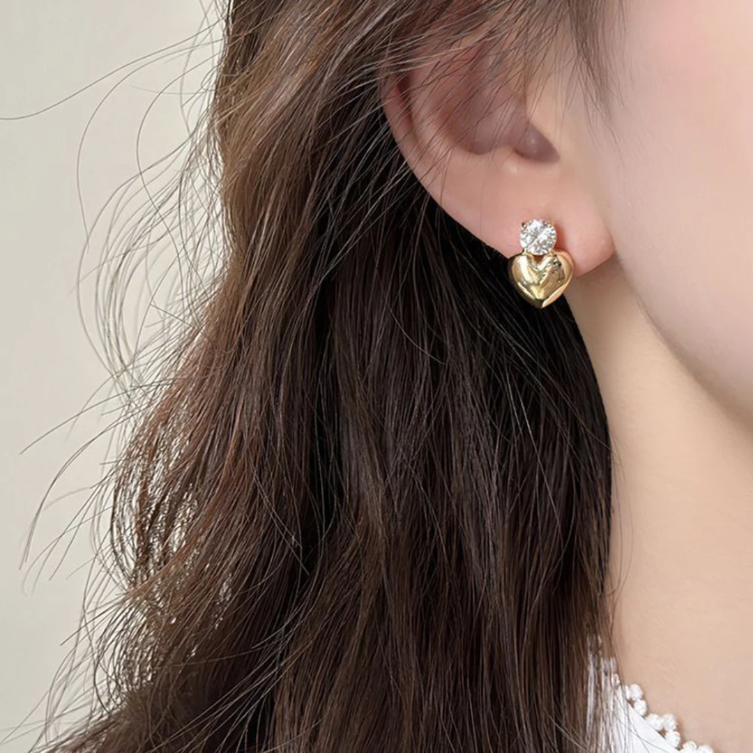 Women’s Cubic Zirconia Heart Stud Earrings