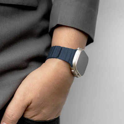 Unisex Magnetic Leather Smartwatch Band