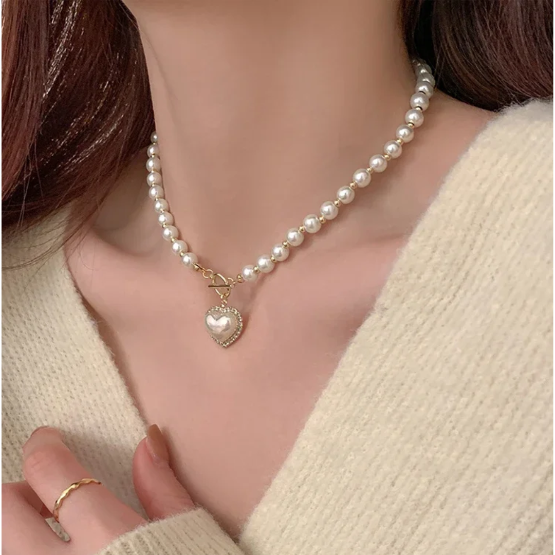 Women’s Pearl Heart Choker Necklace